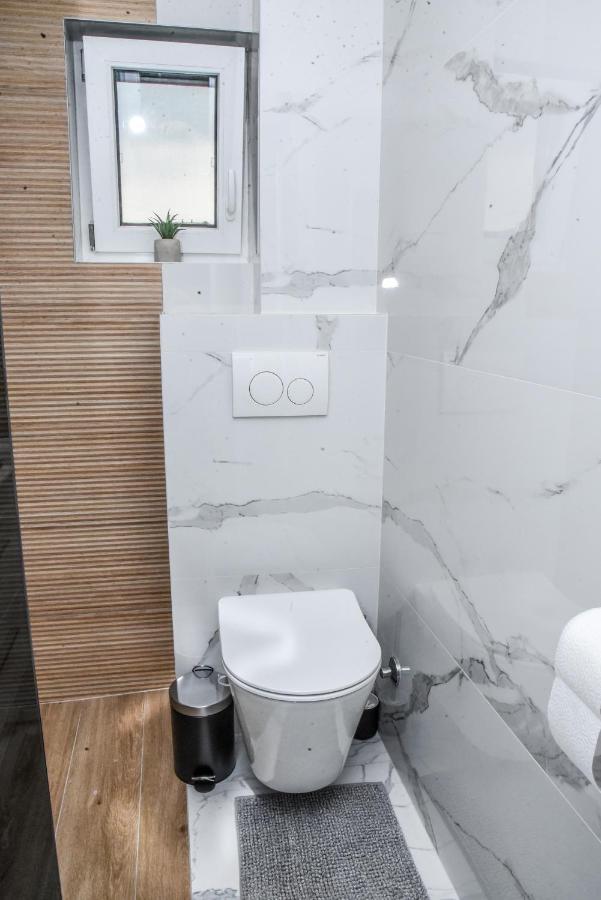 Luxury Villa M&B Тузла Экстерьер фото