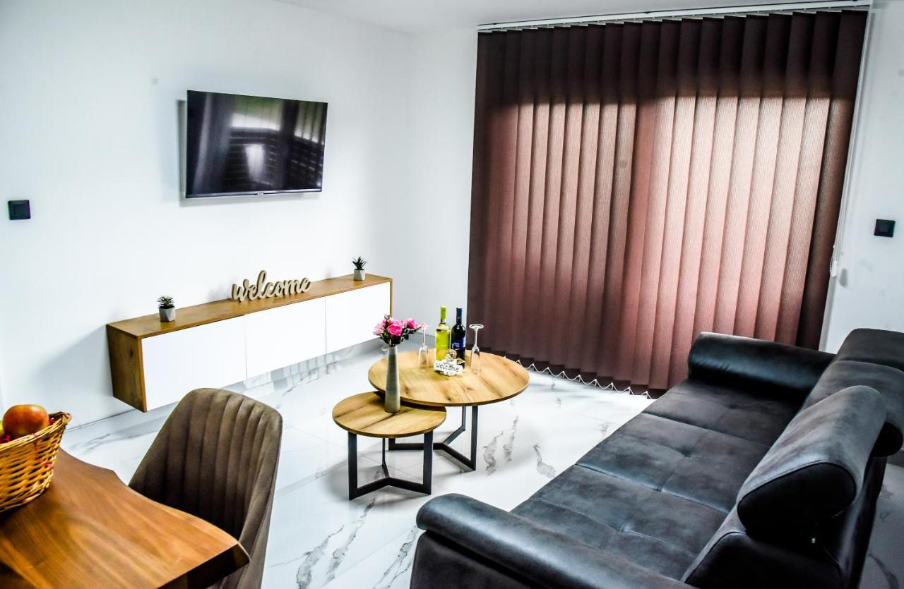 Luxury Villa M&B Тузла Экстерьер фото